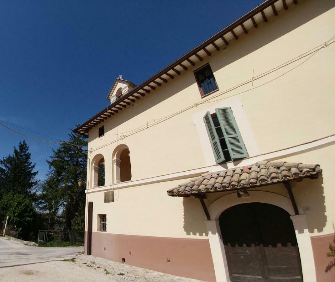 בית הארחה Pietra Rossa 	Casa Francesconi מראה חיצוני תמונה
